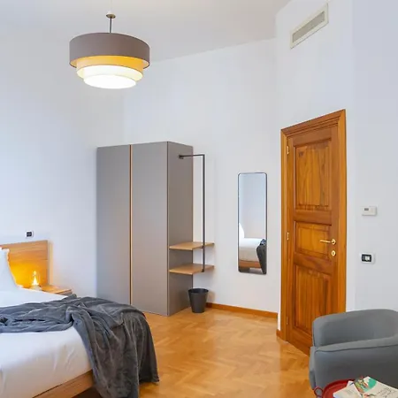 Marble House 7 Рим