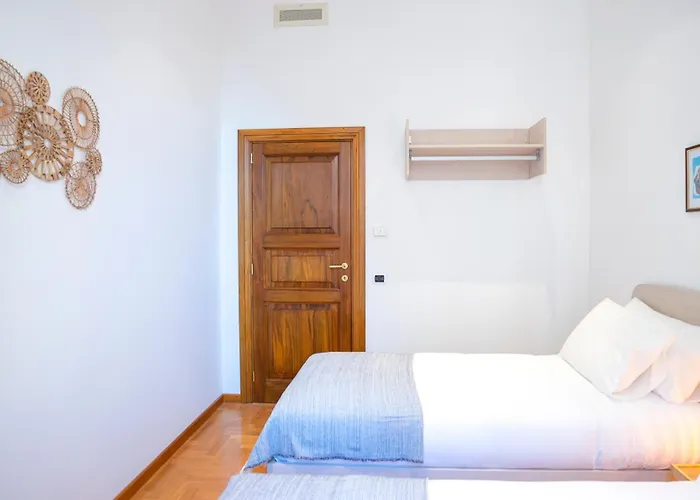 Marble House 7 펜션 로마